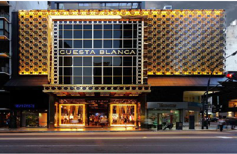 江永门头设计与商业空间的纽带。